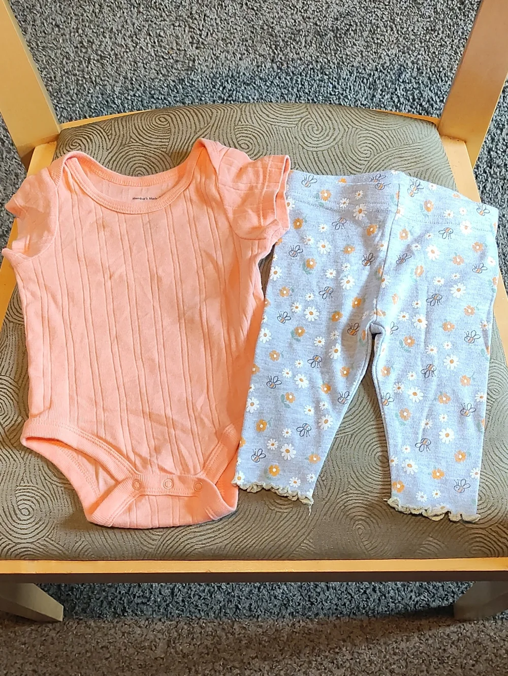 Peach Ribbed Baby One-Piece with Gray Floral Leggings Set 0-3 Months
